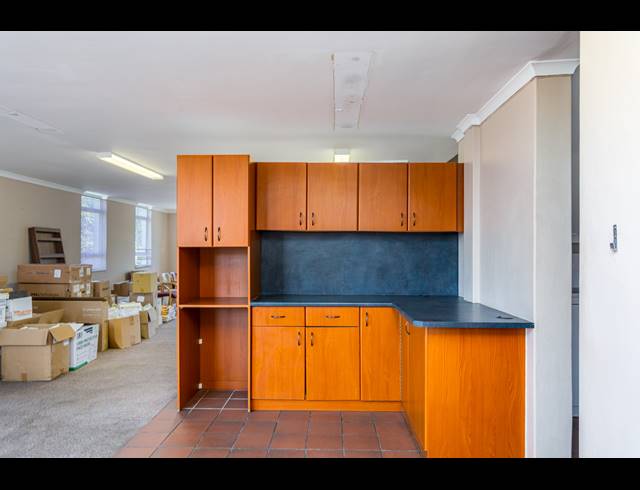 171M² OFFICE FOR SALE IN GOODWOOD CENTRAL